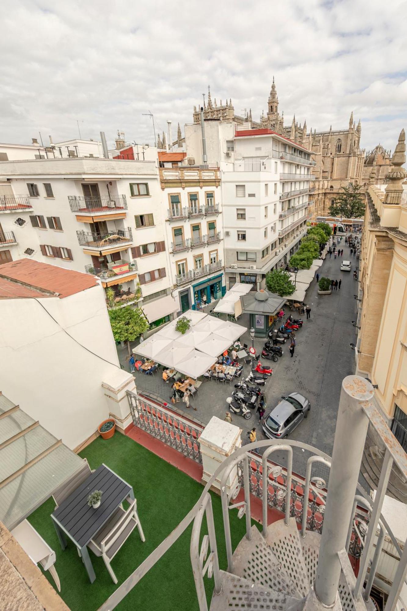 Arco Del Postigo Sevilla